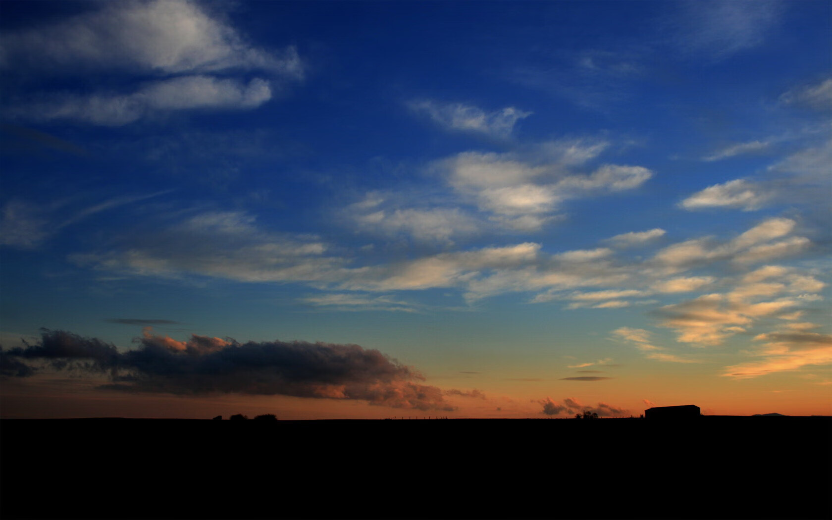 观众入场秩序井然场馆服务全面升级提升观赛体验质量,观众入场须知口播